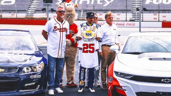 Chipper Jones, Chase Elliott envision baseball at Bristol