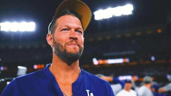 Clayton Kershaw declines $10 million option with Dodgers, becomes free agent