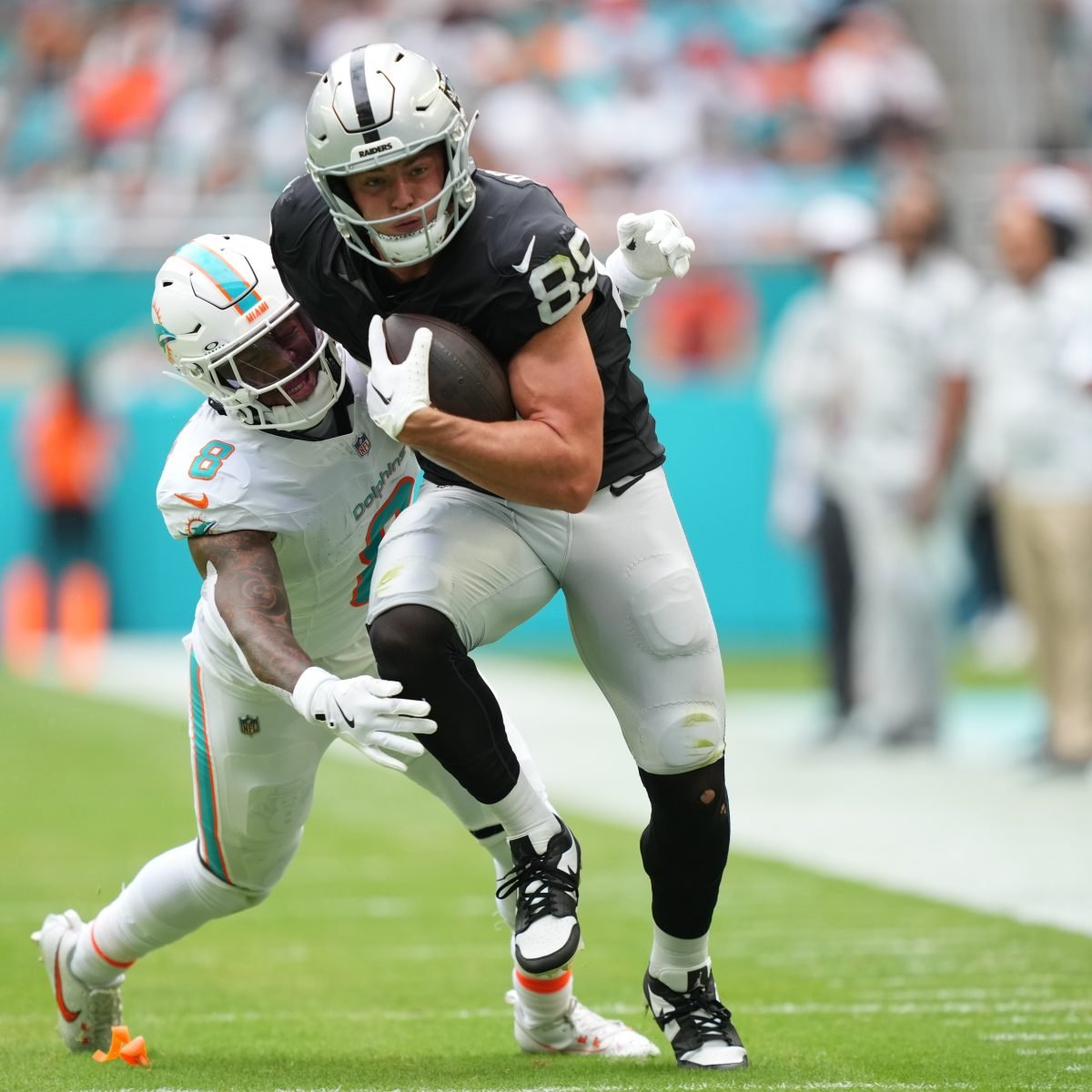 Denver Broncos vs. Las Vegas Raiders Prediction and Picks - November 24, 2024