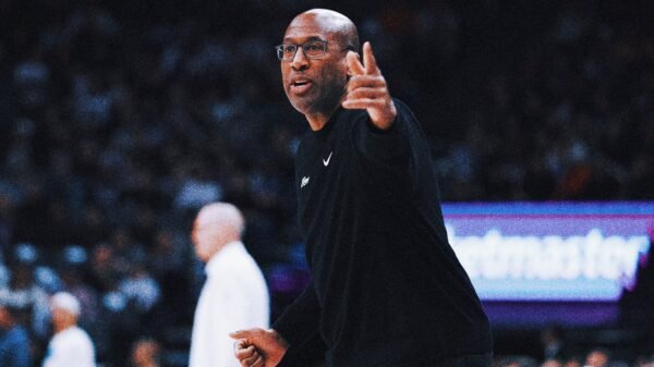 Kings reportedly fire coach Mike Brown less than halfway through third season