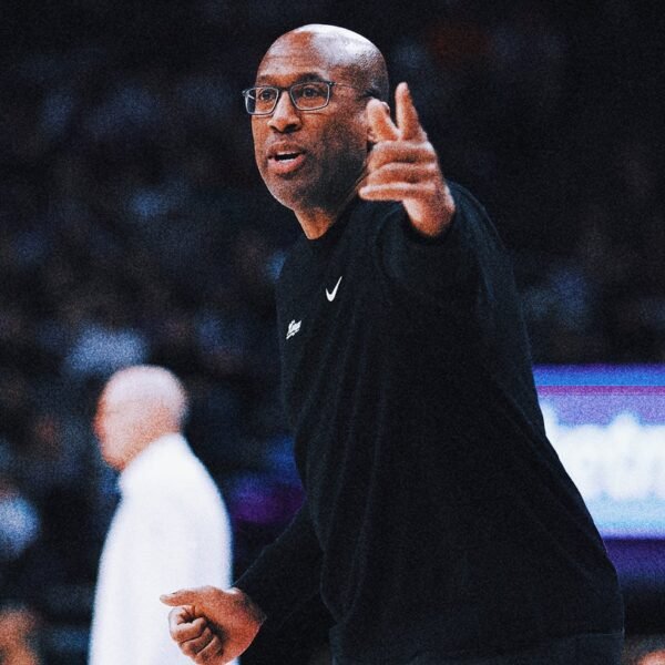 Kings reportedly fire coach Mike Brown less than halfway through third season