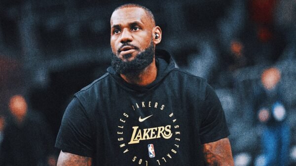 LeBron James returns to Lakers lineup after mysterious week-long layoff