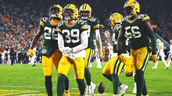 Packers clinch playoff berth with 1st shutout in NFL this season, 34-0 over Saints