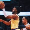 Bronny James gets standing ovation on the road as Lakers rout Wizards 134-96