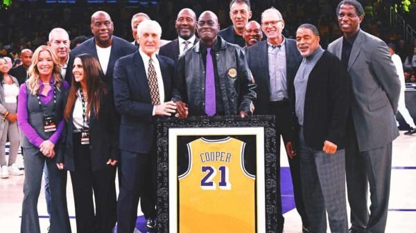 Lakers retire Michael Cooper's No. 21 jersey on an emotional night