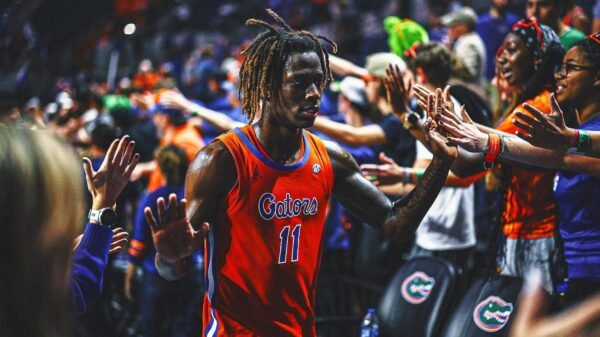 AP Top 25: Auburn remains No. 1, Florida up to No. 2 in men's poll