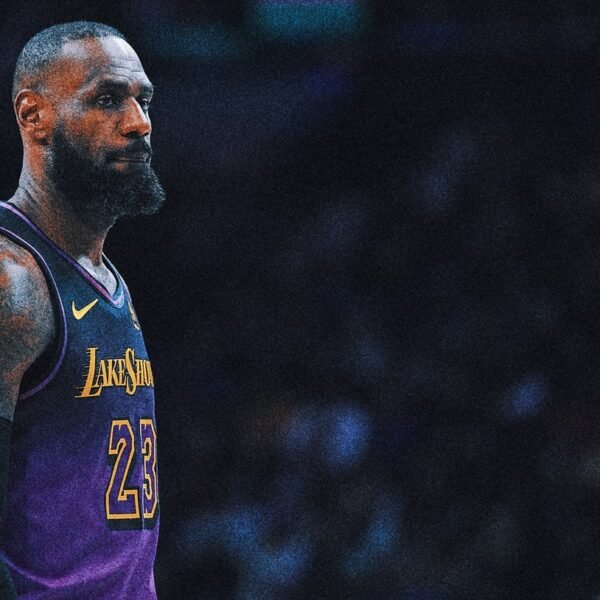 Reports: LeBron James will stay with Lakers through trade deadline, play with Luka Dončić