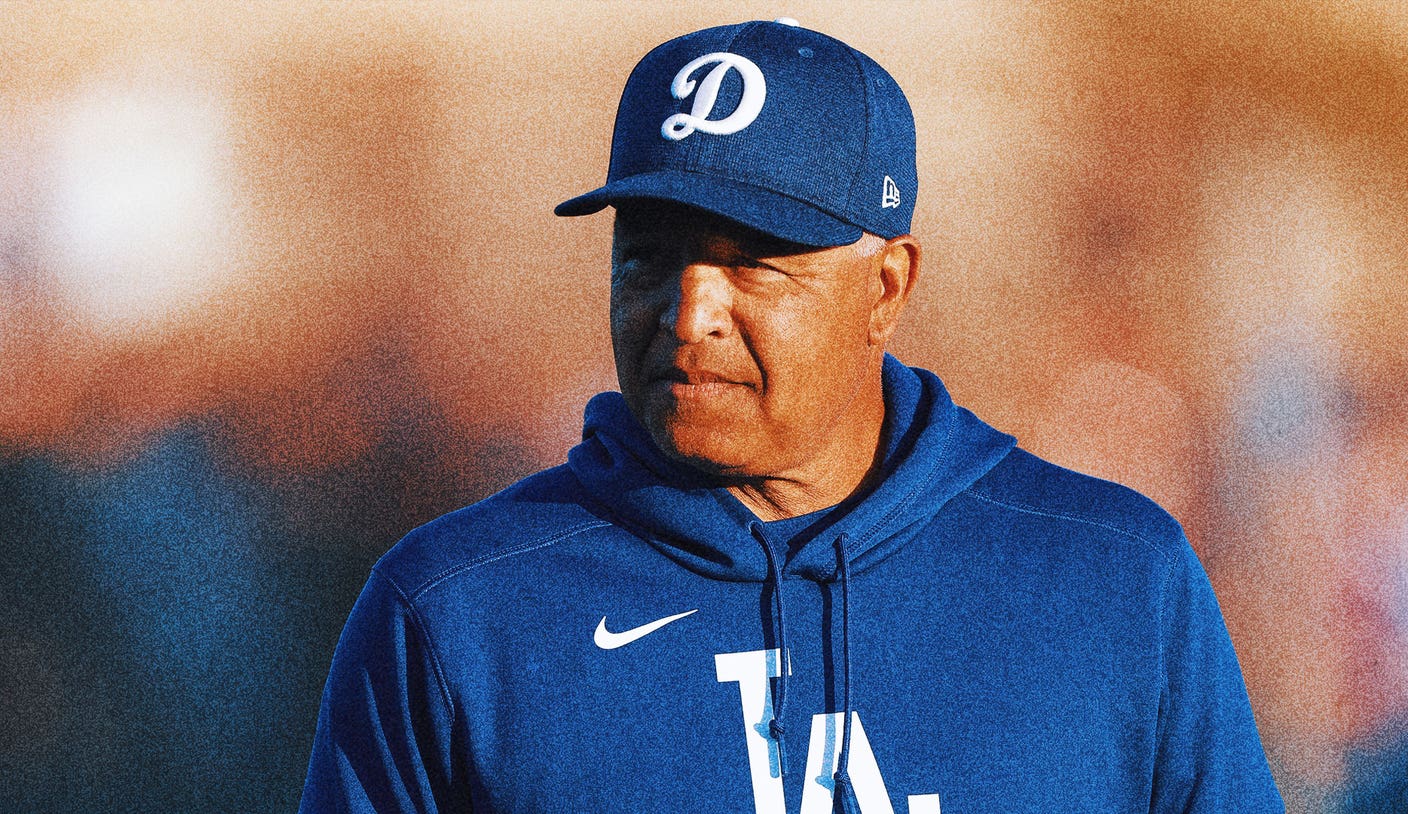 Dodgers, Dave Roberts agree to record-breaking four-year extension